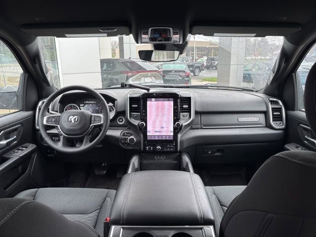Used 2025 RAM 1500 Big Horn AWD/4WD image 30