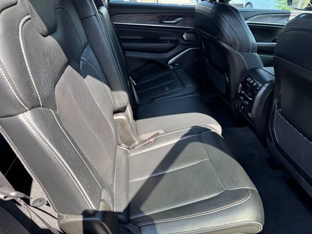 Used 2022 Jeep Grand Cherokee L Overland image 8