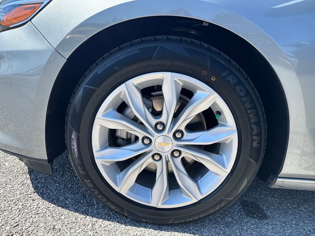 Used 2025 Chevrolet Malibu LT image 27