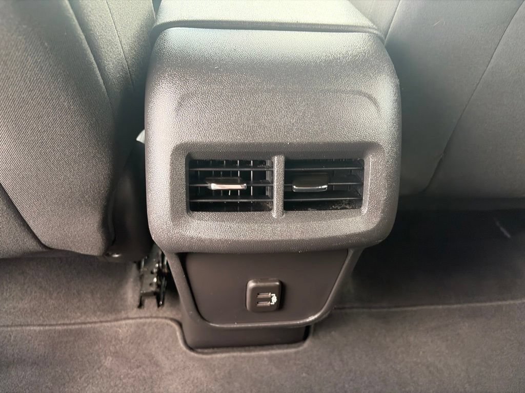 Used 2020 Chevrolet Equinox LT FWD image 17