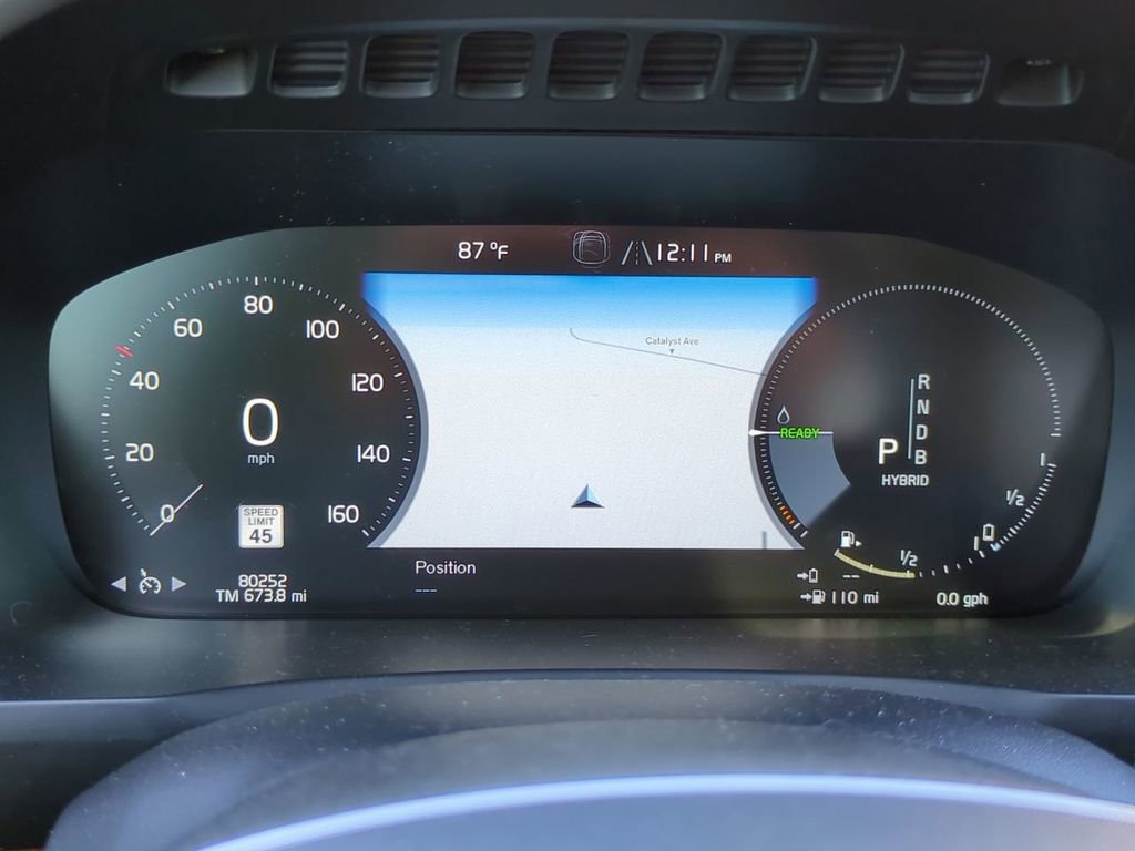 Used 2017 Volvo XC90 T8 Inscription w/ Vision Package image 29