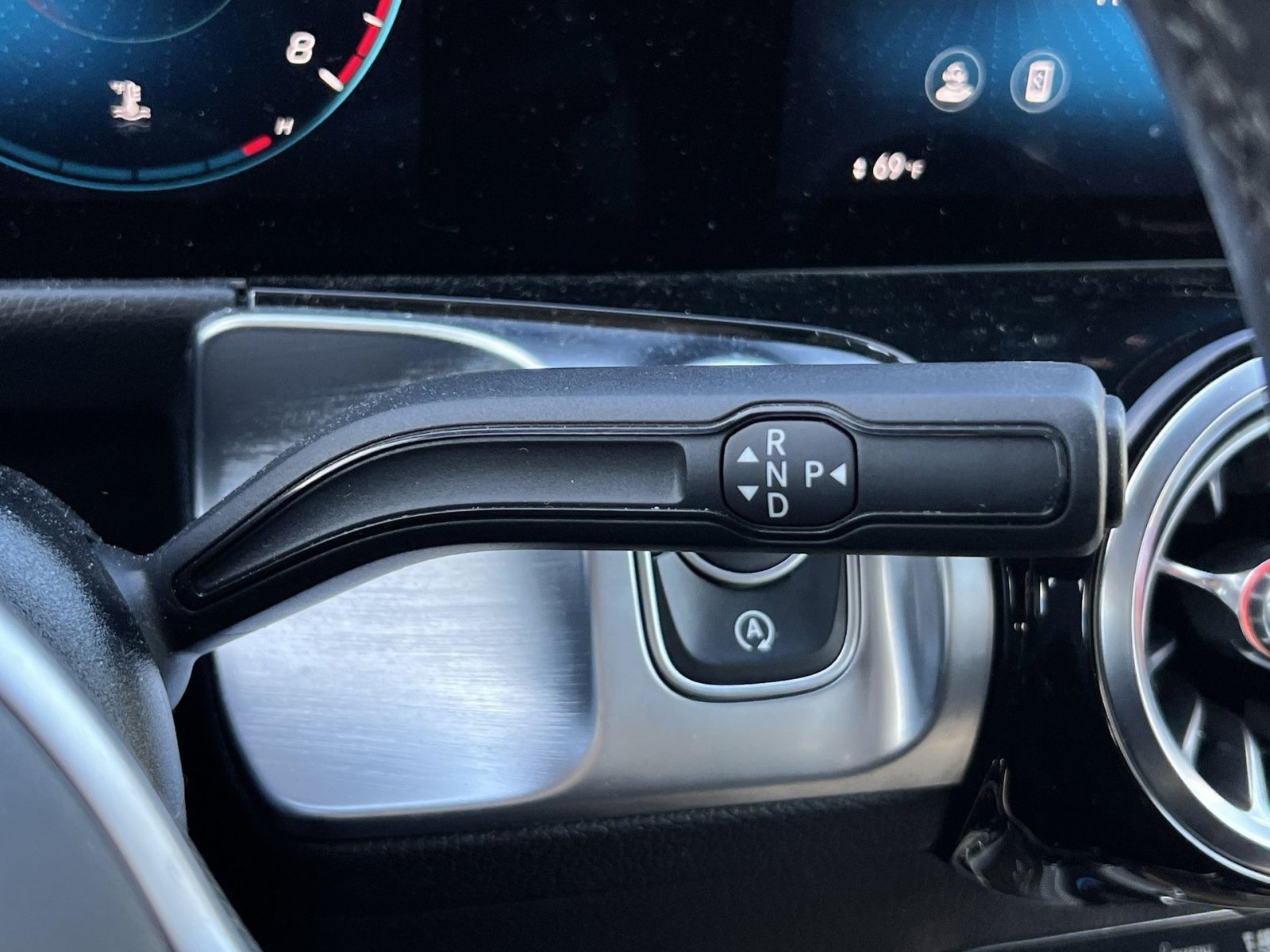 Used 2021 Mercedes-Benz GLB 250 4MATIC image 21