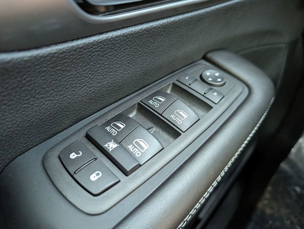 New 2026 Chrysler Pacifica Select image 37