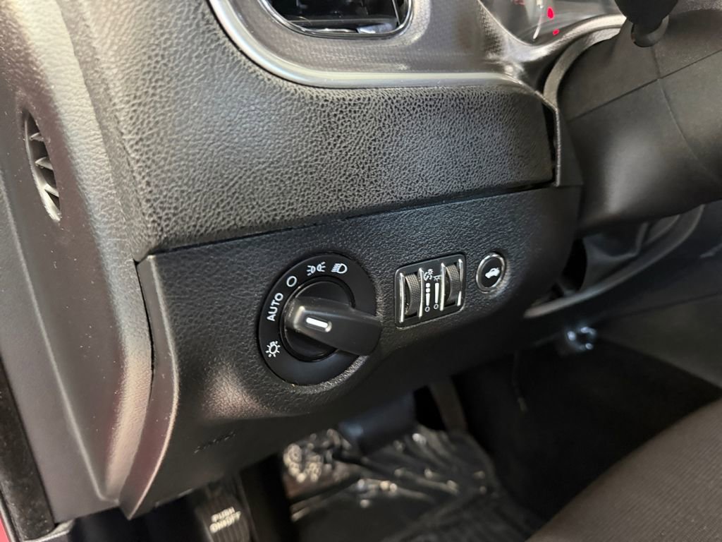 Used 2013 Dodge Charger SE w/ Sport Appearance Group RWD image 41