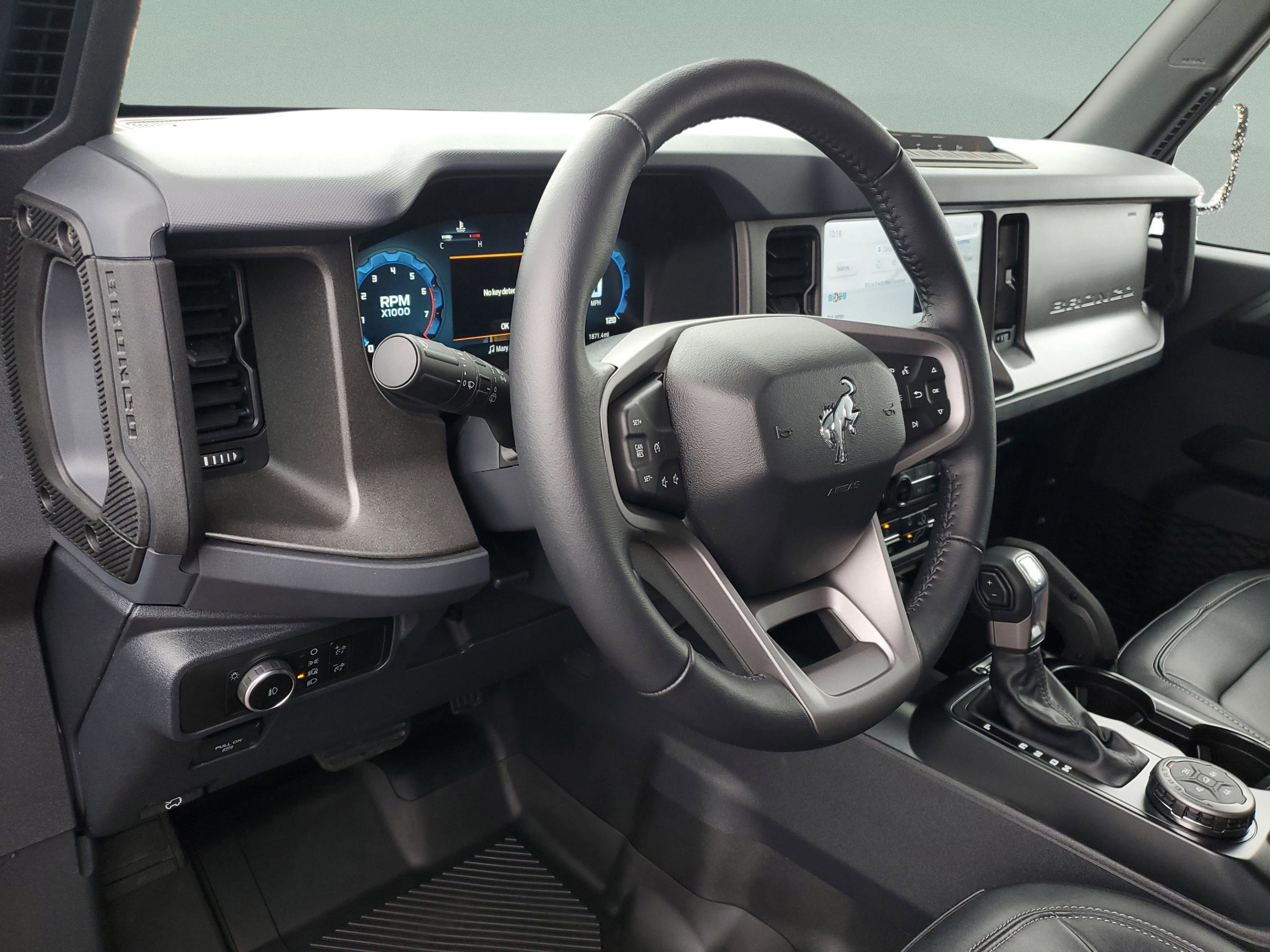 Certified 2025 Ford Bronco Badlands image 16