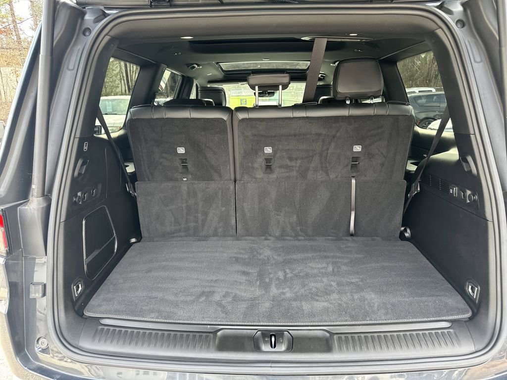 Used 2024 Jeep Wagoneer 2WD w/ Premium Group I image 19