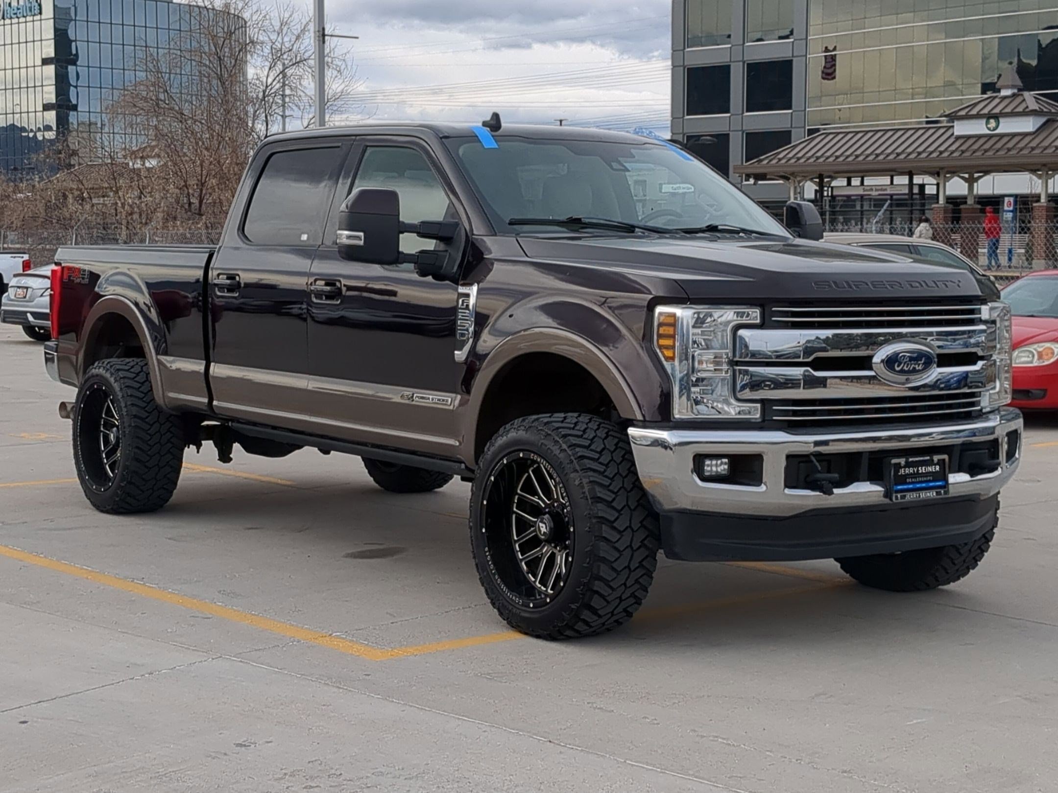 Used 2019 Ford F250 Lariat w/ Lariat Ultimate Package image 7