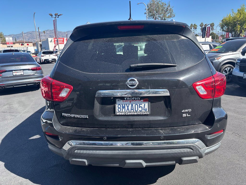Used 2017 Nissan Pathfinder 4WD image 5
