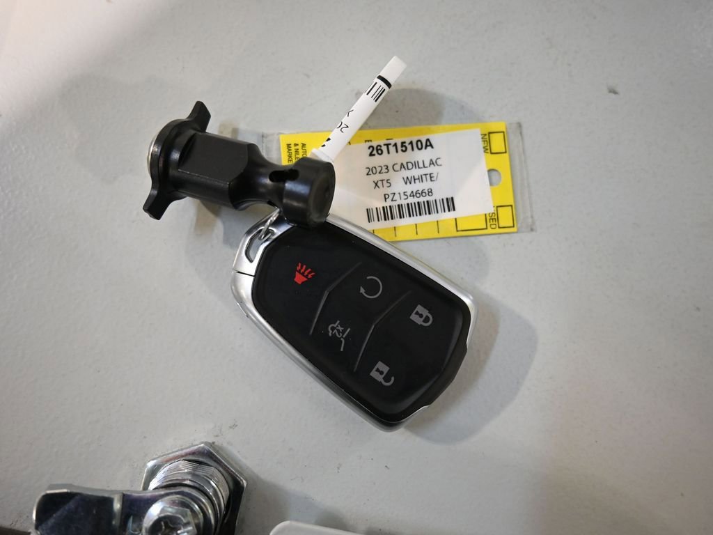 Used 2023 Cadillac XT5 Premium Luxury image 10