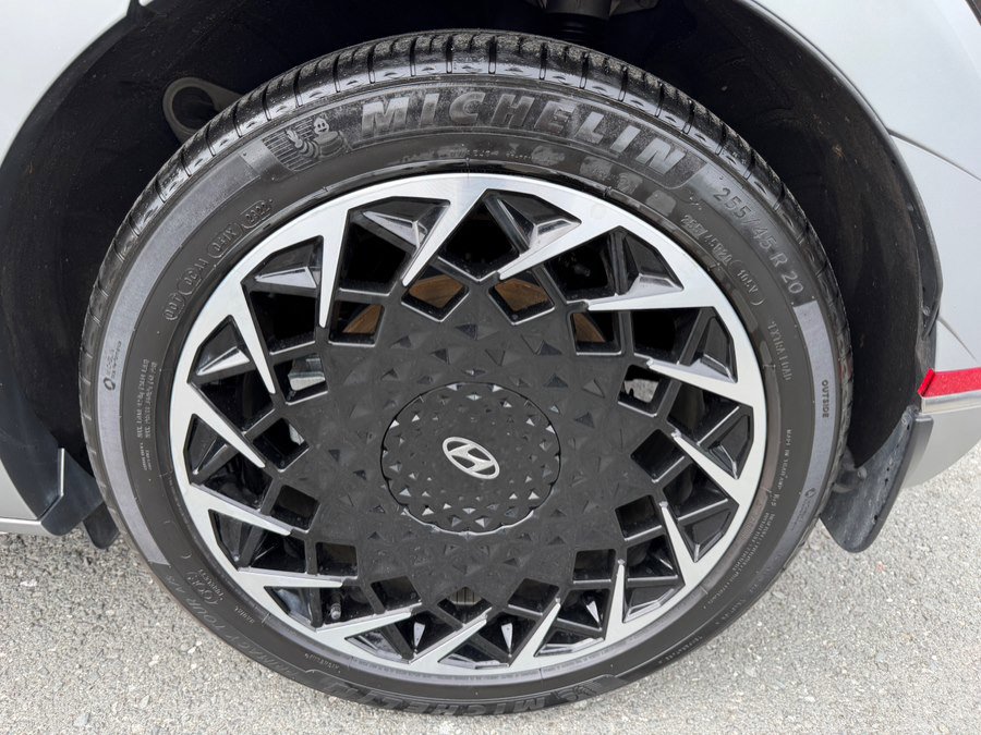 Used 2023 Hyundai Ioniq 5 Limited w/ Cargo Package image 59