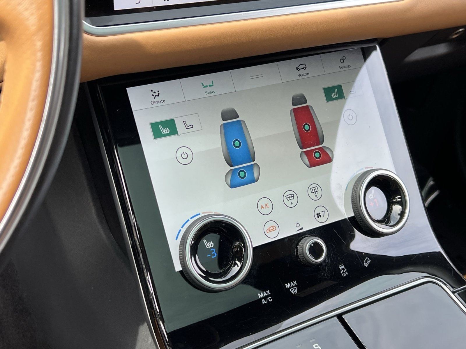 Used 2019 Land Rover Range Rover Velar R-Dynamic HSE AWD/4WD image 40