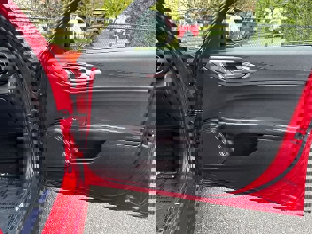 Used 2024 Alfa Romeo Giulia Veloce image 27