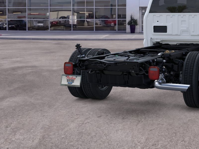 New 2026 Ford F550 4x4 Regular Cab Super Duty w/ XL Chrome Package image 21