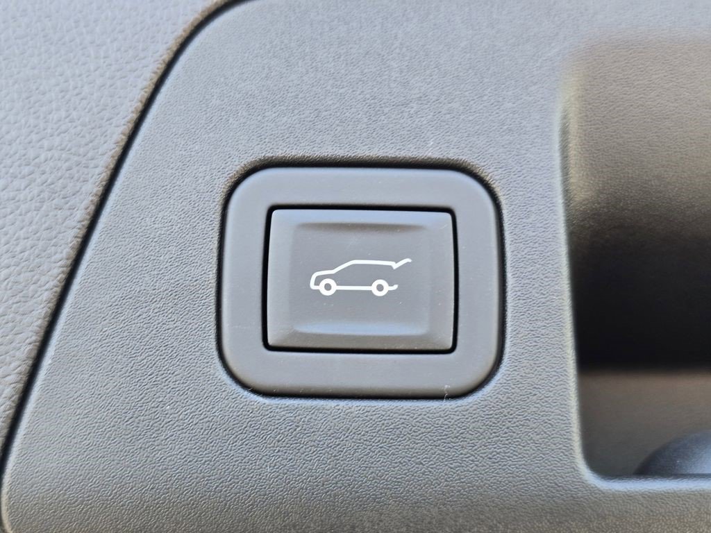 Used 2025 Buick Envision Avenir AWD/4WD image 22