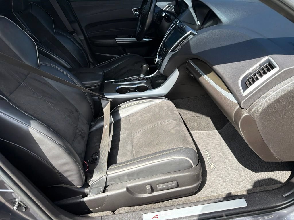 Used 2019 Acura TLX w/ Technology & A-SPEC Package FWD image 15
