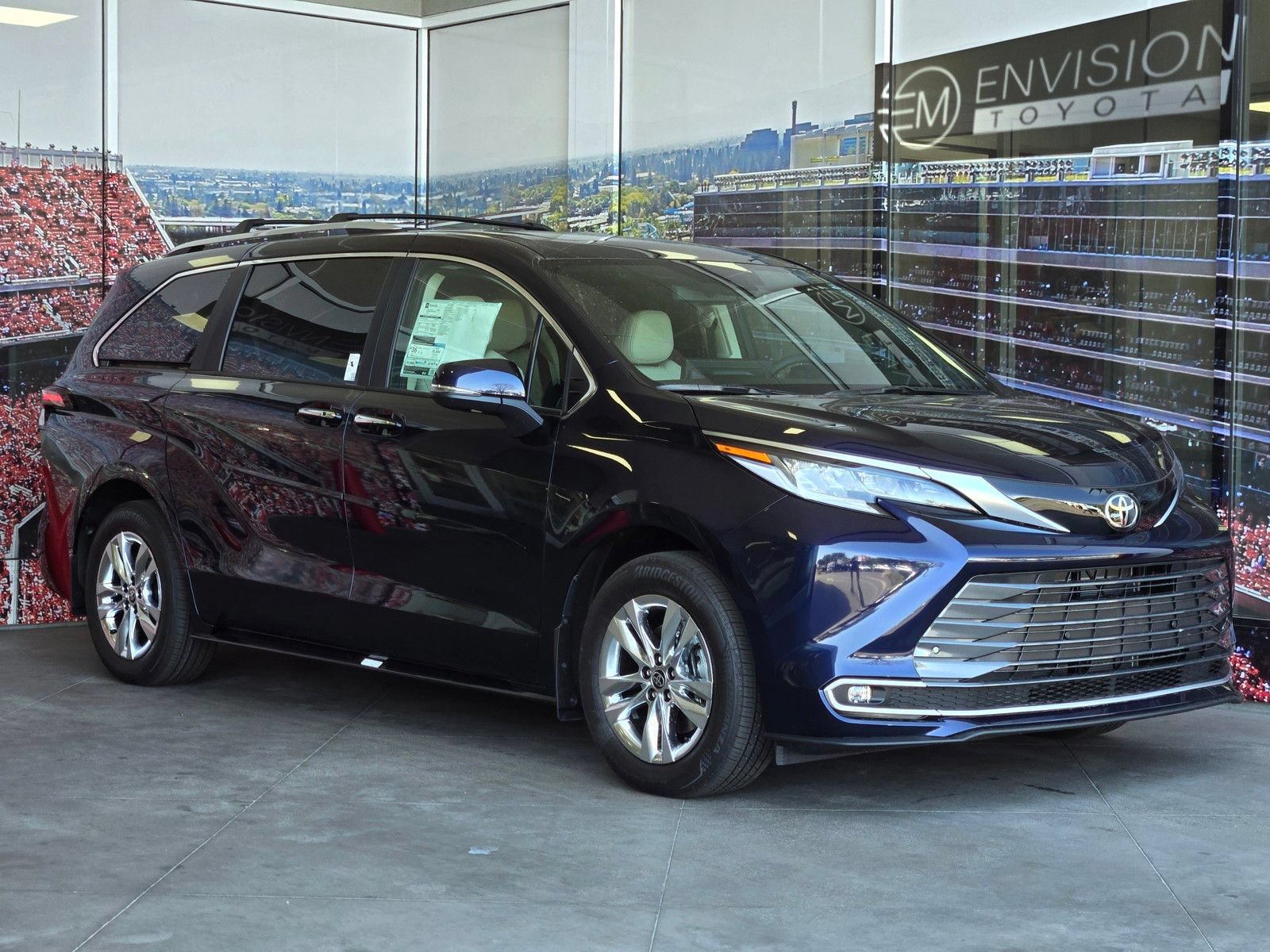 Certified 2026 Toyota Sienna Limited FWD image 1