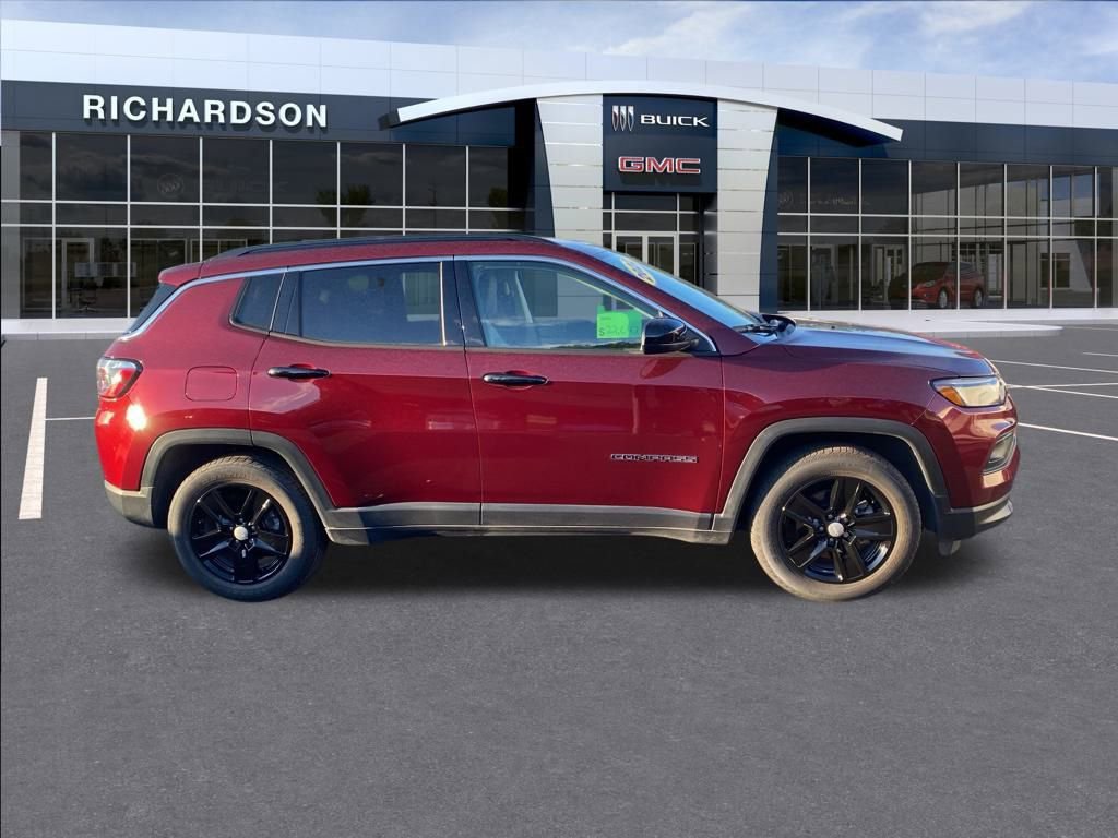 Used 2022 Jeep Compass Latitude image 5