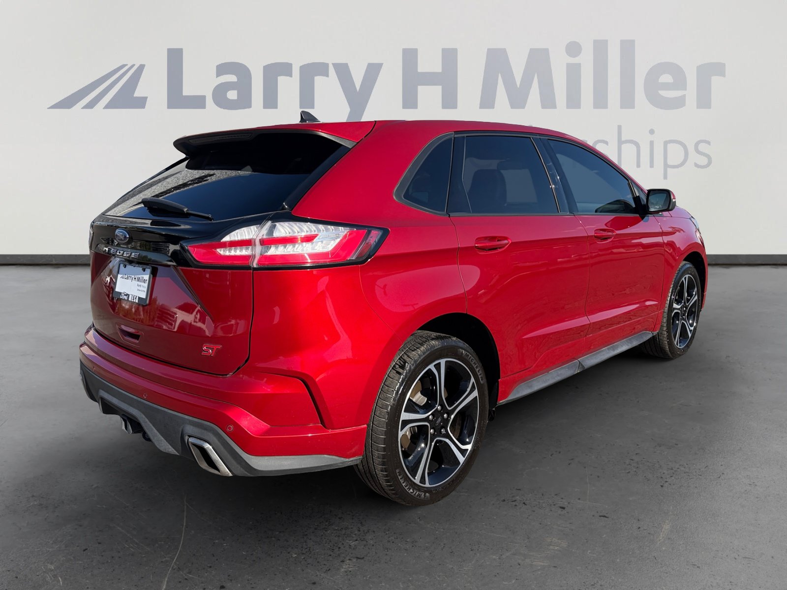 Used 2023 Ford Edge ST AWD/4WD image 5