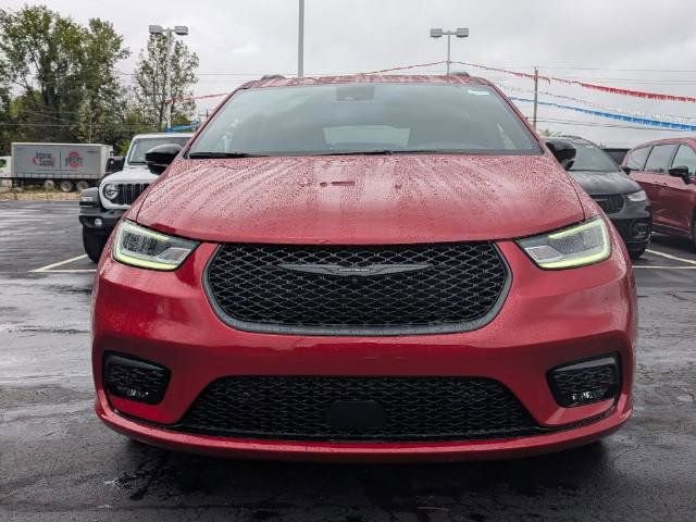 New 2026 Chrysler Pacifica Limited w/ S Appearance Package image 14