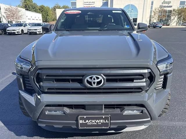 Used 2025 Toyota Tacoma SR5 RWD image 2