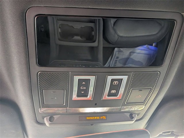 Used 2023 Land Rover Defender 110 X-Dynamic SE image 25