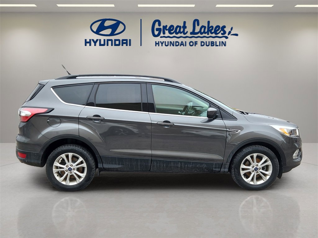 Used 2018 Ford Escape SE w/ SE Sync 3 Package image 6