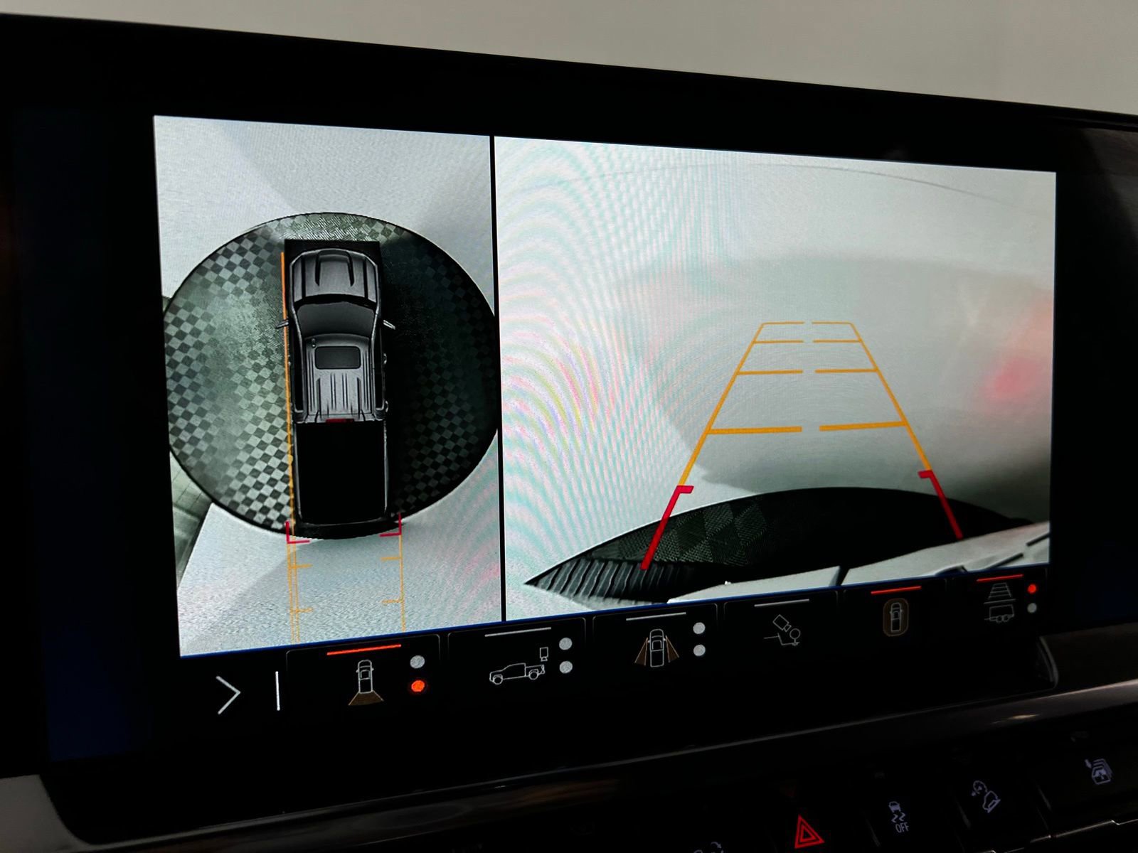 Used 2025 Chevrolet Silverado 1500 LT Trail Boss w/ Convenience Package II image 18