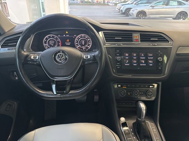 Used 2018 Volkswagen Tiguan SEL Premium image 17