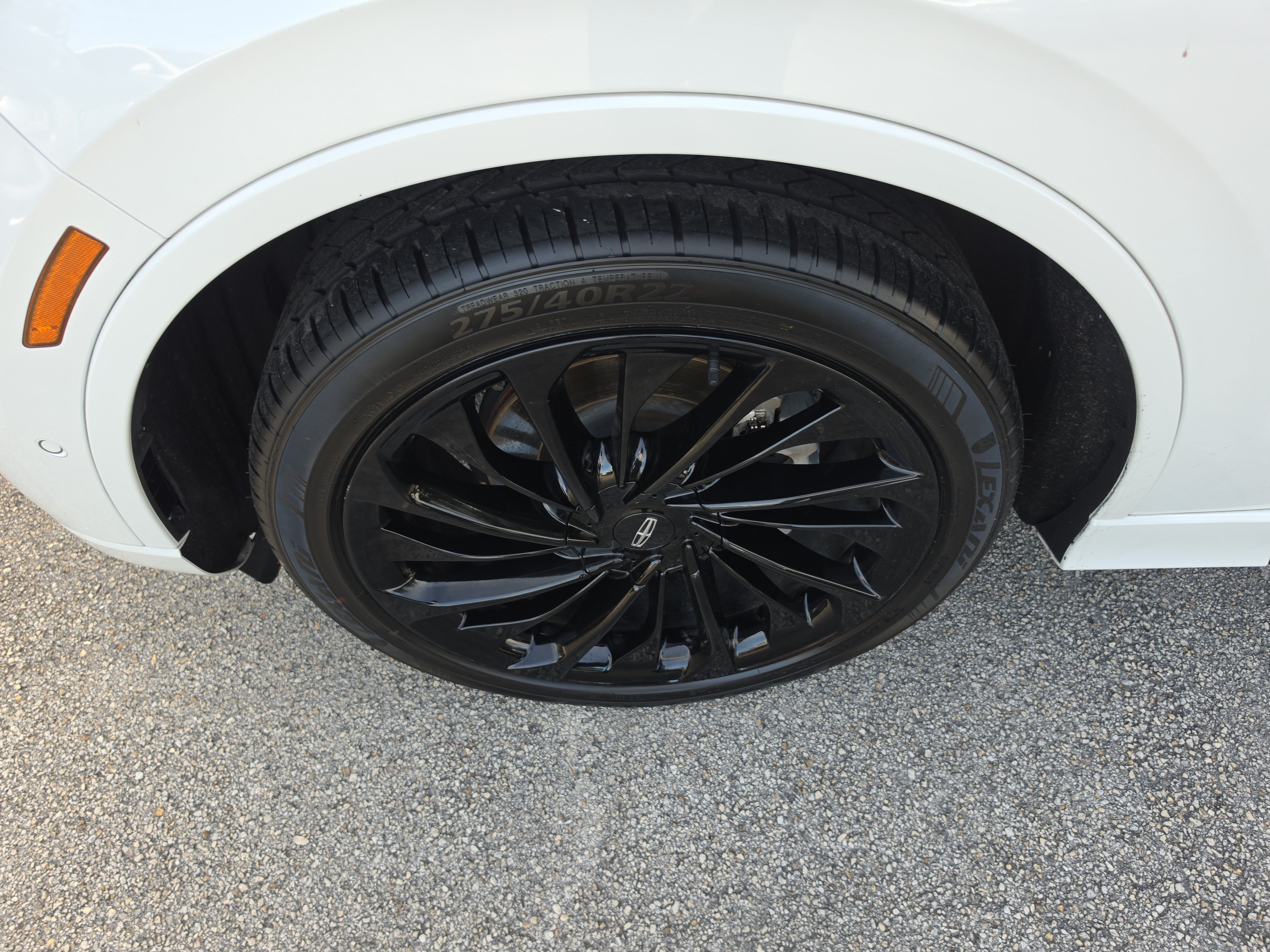 Certified 2024 Lincoln Aviator Reserve w/ Jet Package RWD image 8