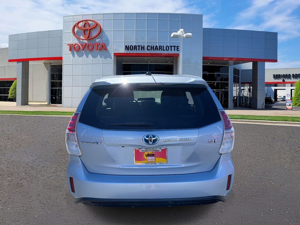 Used 2016 Toyota Prius V Four image 8