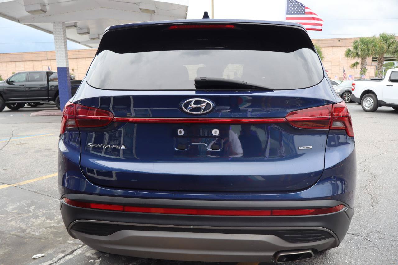 Used 2021 Hyundai Santa Fe SE AWD/4WD image 4