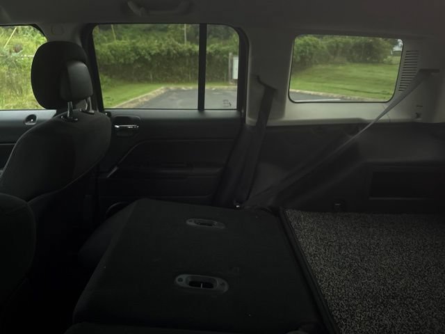 Used 2011 Jeep Patriot Latitude AWD/4WD image 4