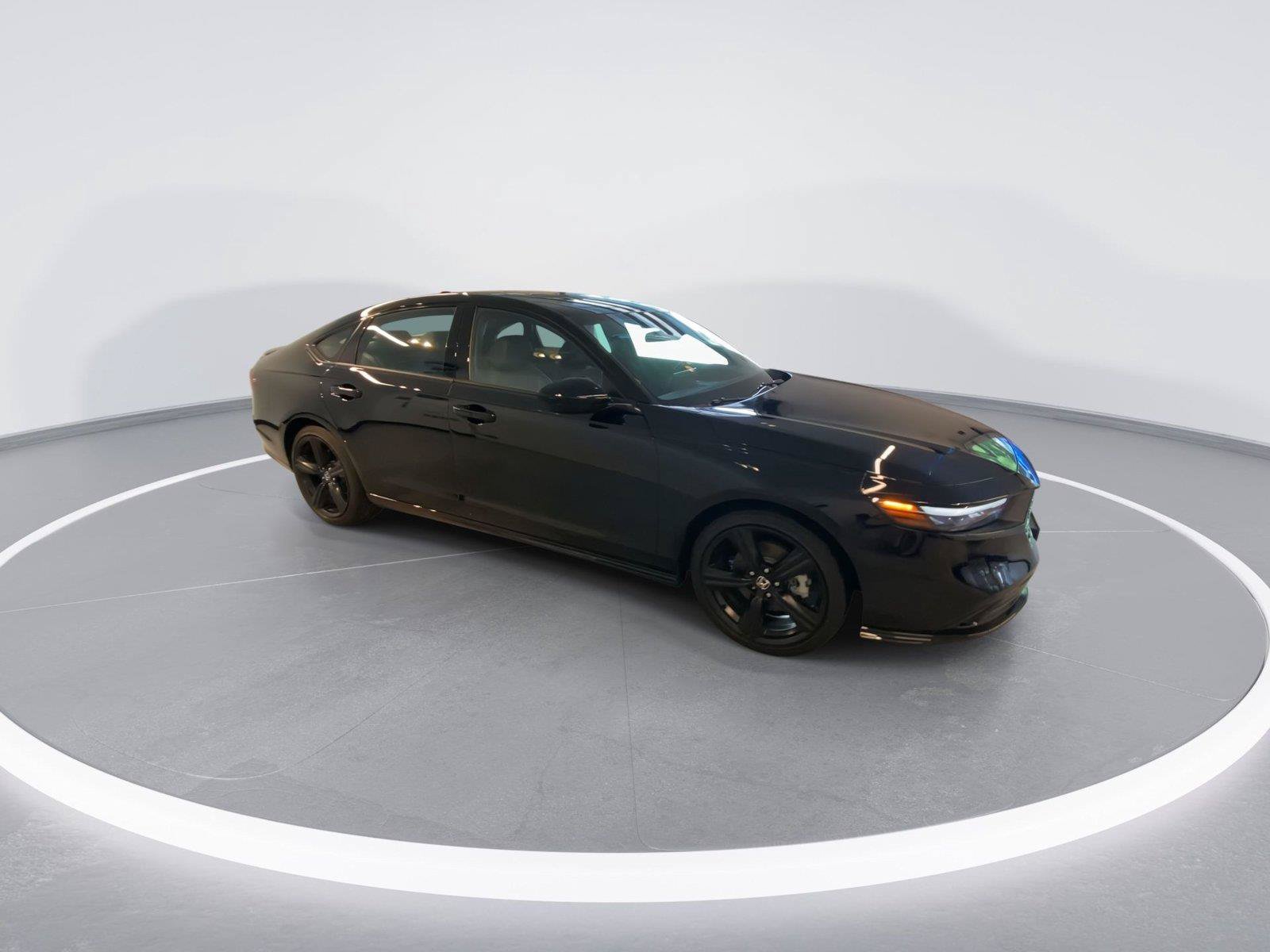 Used 2023 Honda Accord Sport image 9