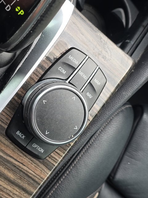 Used 2019 BMW 530i RWD image 29