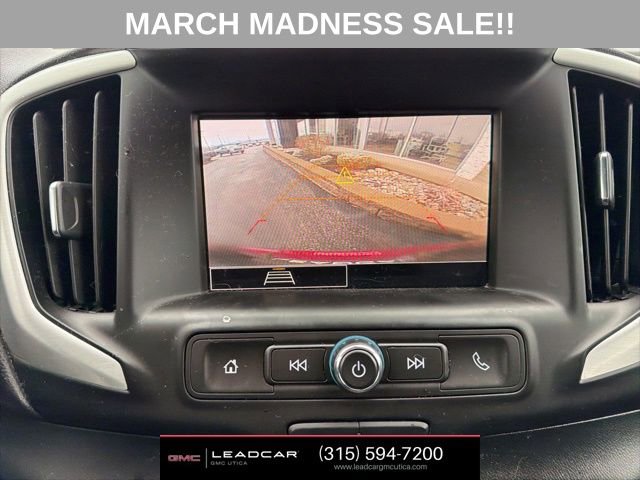 Used 2024 GMC Terrain SLE w/ Driver Convenience Package image 21