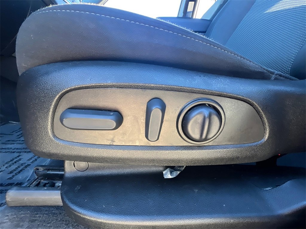 Used 2023 Chevrolet Traverse LT w/ Midnight/Sport Edition image 31