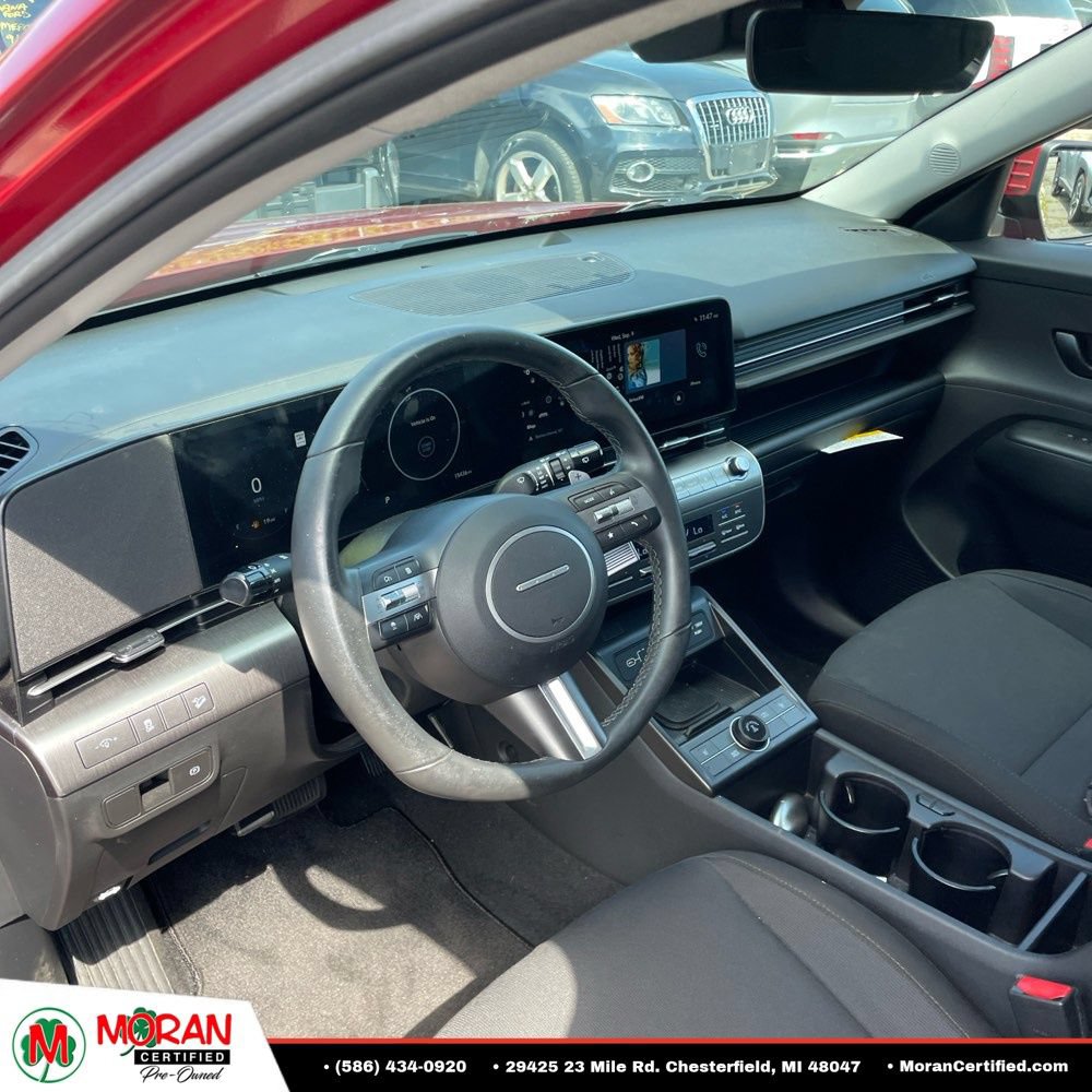 Used 2024 Hyundai Kona SEL w/ Convenience Package AWD/4WD image 11