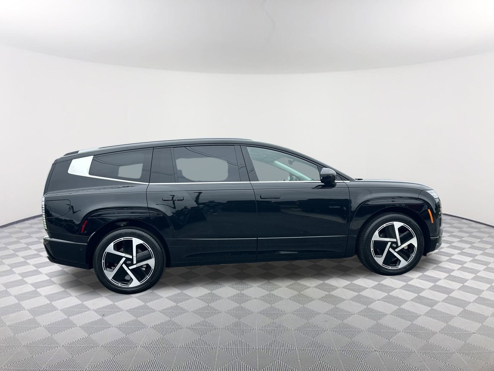 New 2026 Hyundai Ioniq 9 Calligraphy image 4