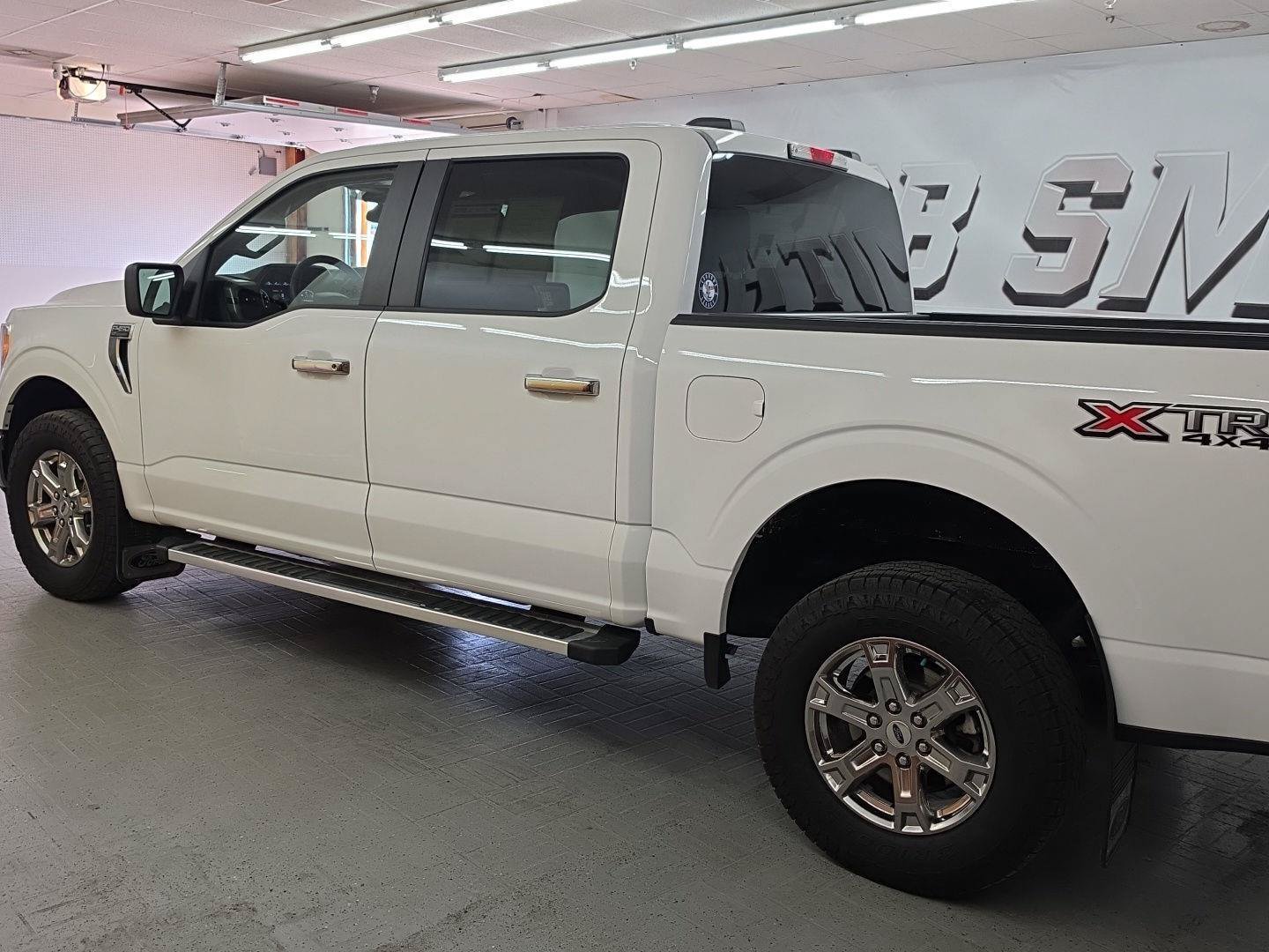 Used 2022 Ford F150 XLT w/ XTR Package AWD/4WD image 3