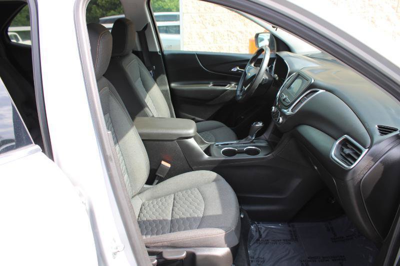 Used 2020 Chevrolet Equinox LT FWD image 11