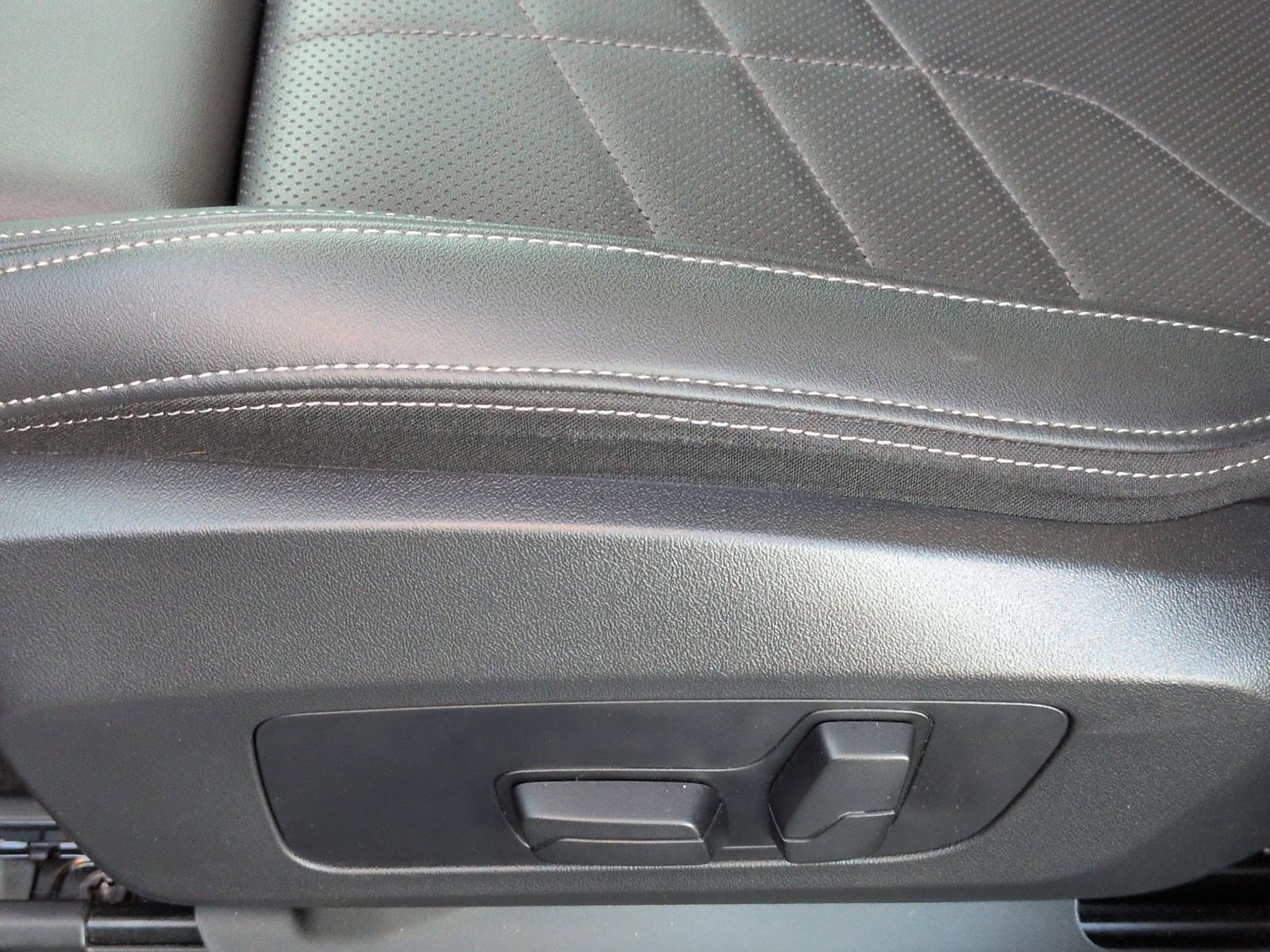 Used 2025 BMW X1 xDrive28i image 17