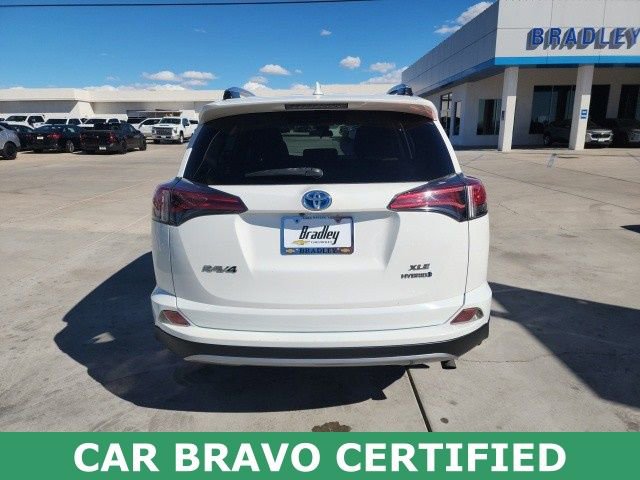 Used 2018 Toyota RAV4 XLE image 5