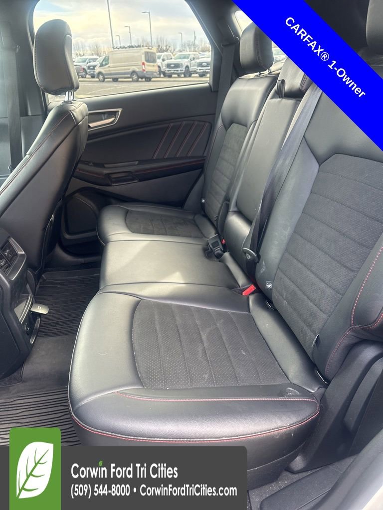 Used 2022 Ford Edge ST-Line w/ Class II Trailer Tow Package image 6