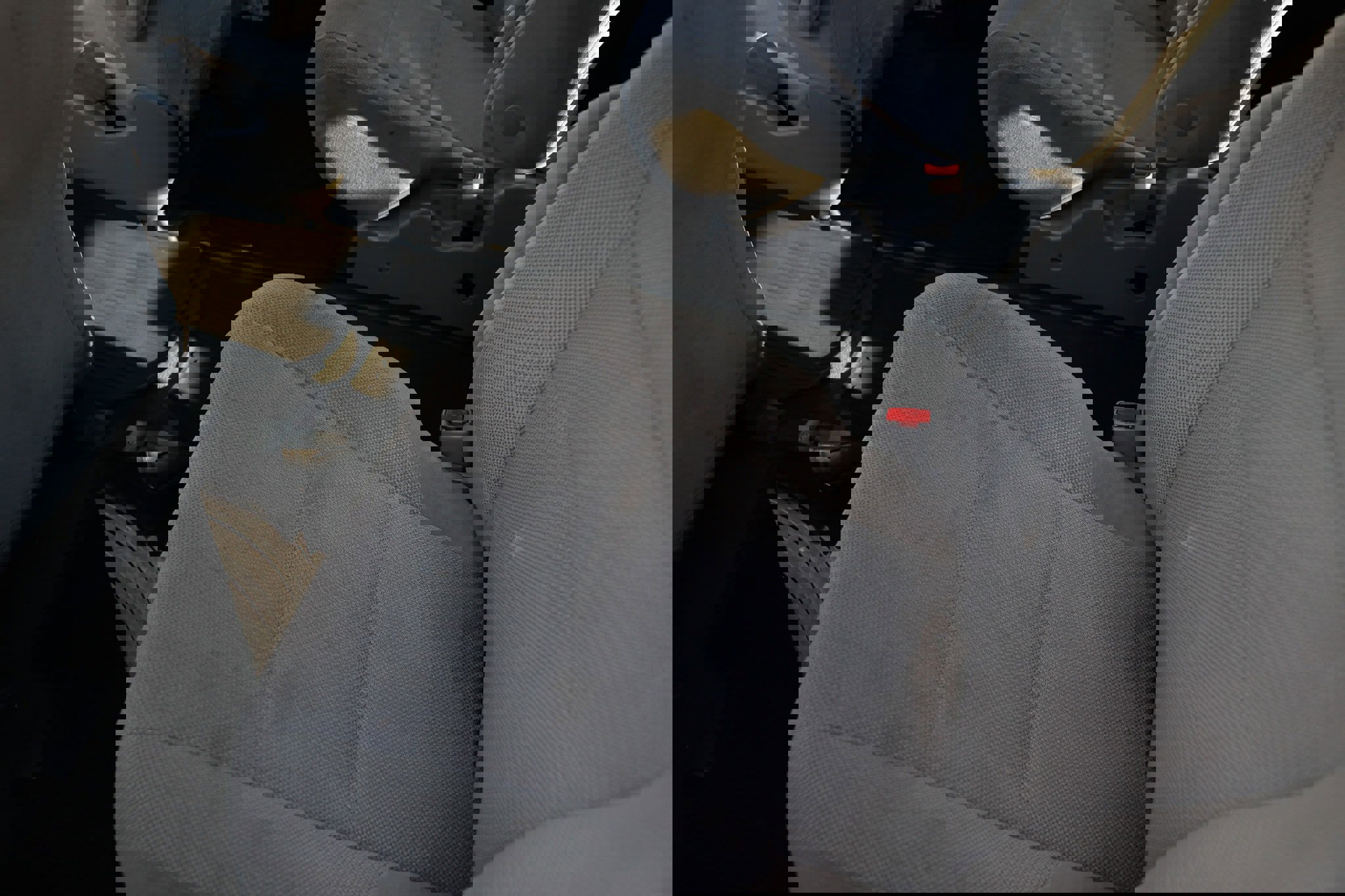 Used 2019 Toyota Sienna L image 13