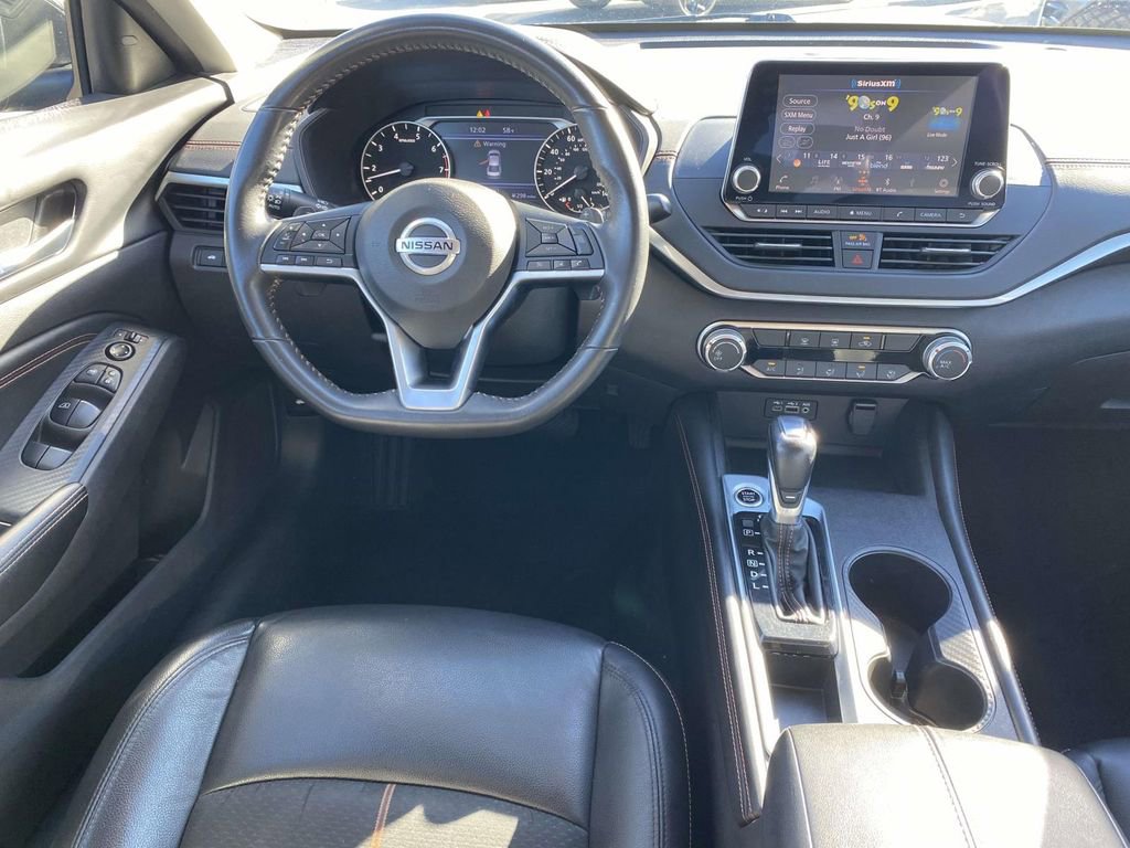 Used 2022 Nissan Altima 2.5 SR image 9
