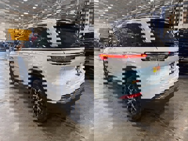 New 2025 Jeep Grand Cherokee Limited w/ Trailer Tow Package image 3