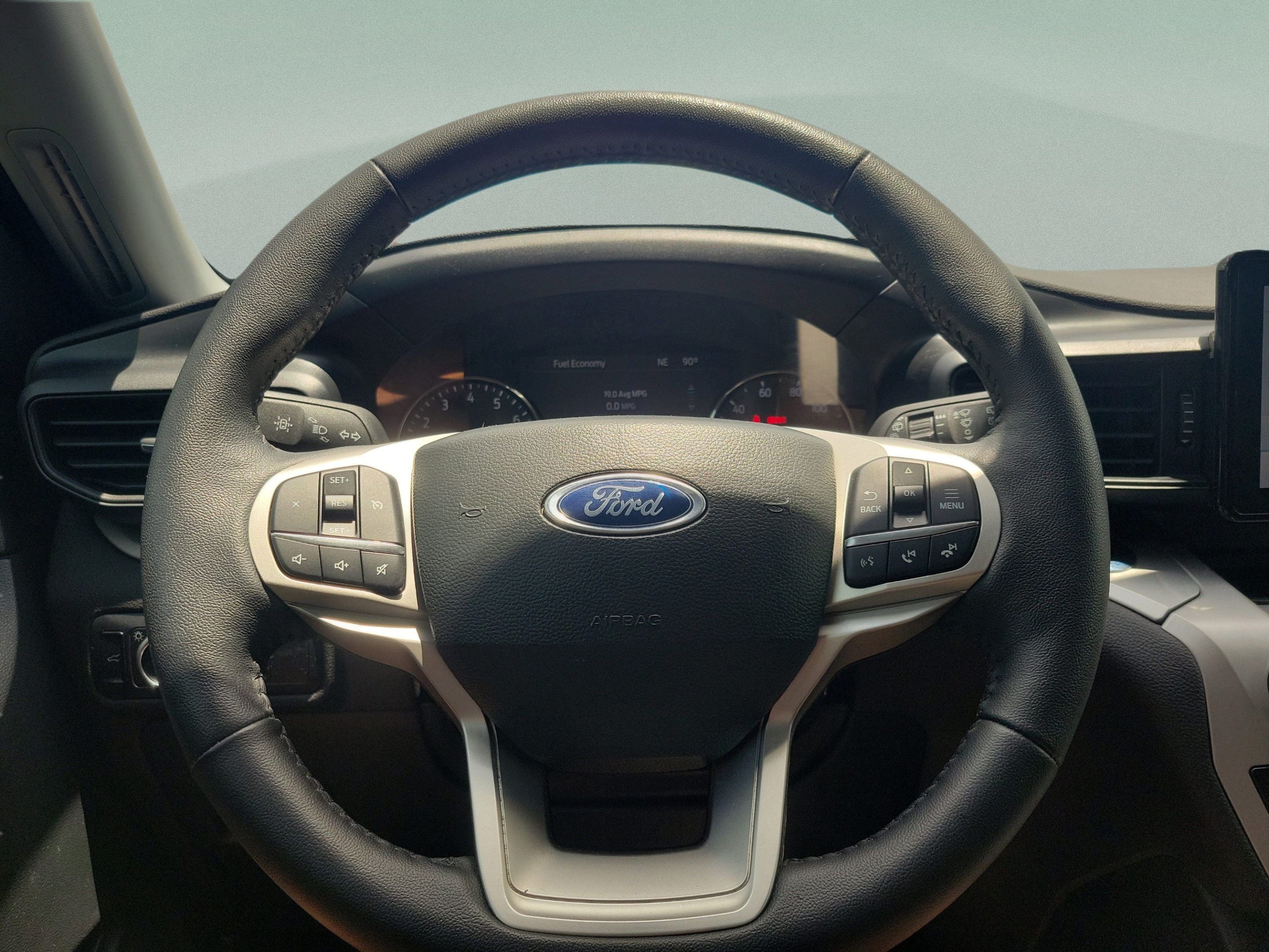 Used 2023 Ford Explorer XLT RWD image 20