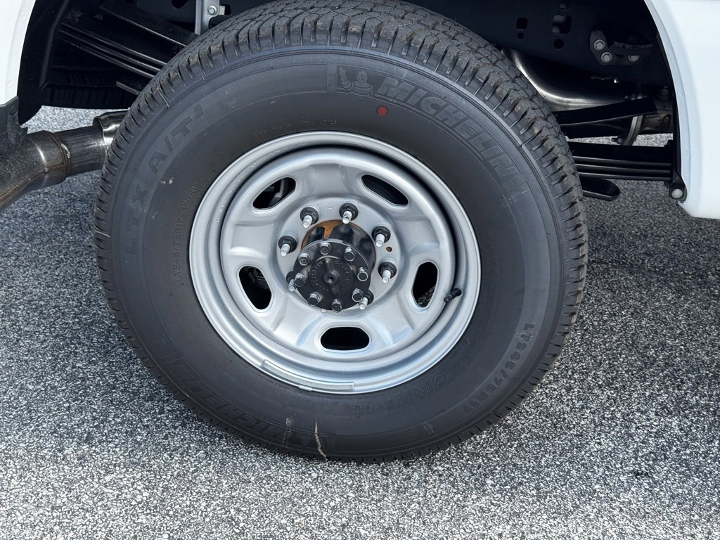 New 2026 Ford F350 XL image 3