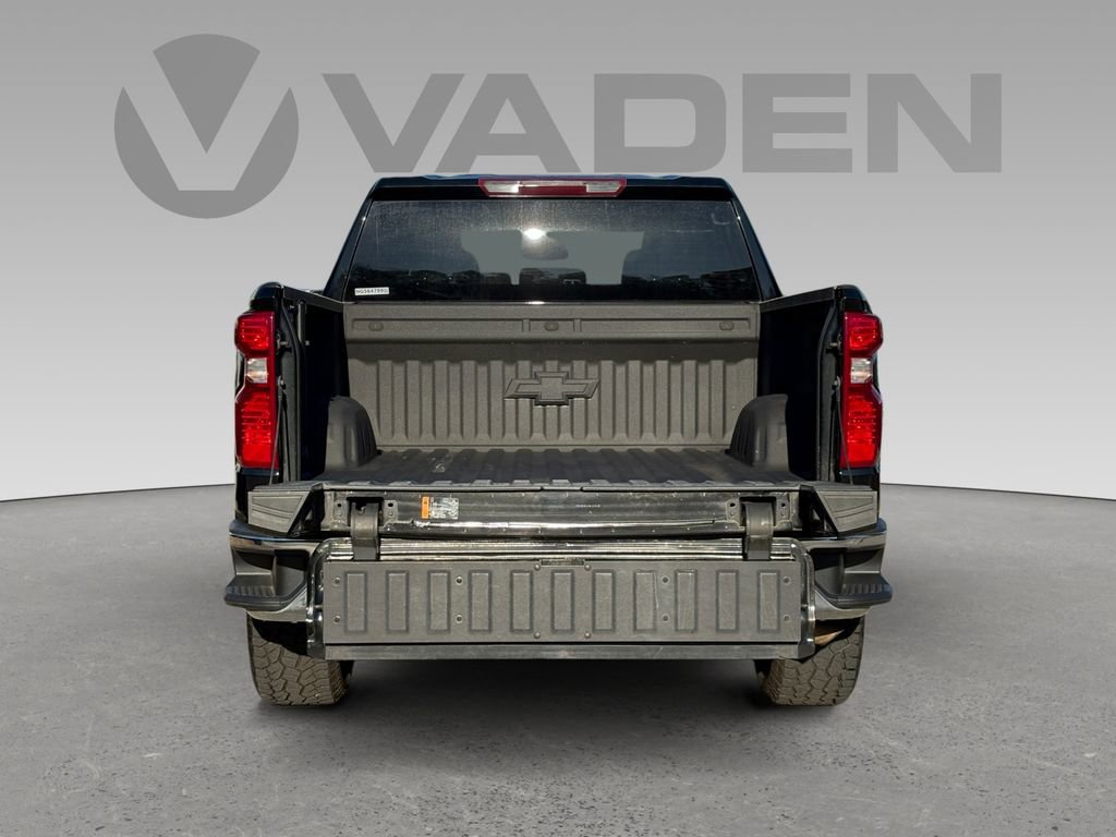 Used 2022 Chevrolet Silverado 1500 LT w/ Protection Package image 18
