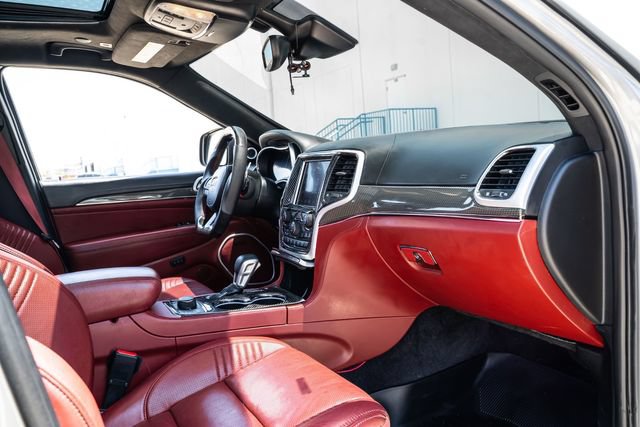 Used 2018 Jeep Grand Cherokee Trackhawk AWD/4WD image 30